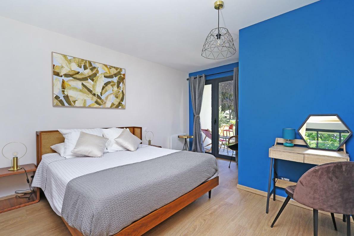 L Esprit Du Clain Chambres D Hotes Bandb De Standing Proches Du Futuroscope Golf Et Lac De St Cyr Naintre Dış mekan fotoğraf
