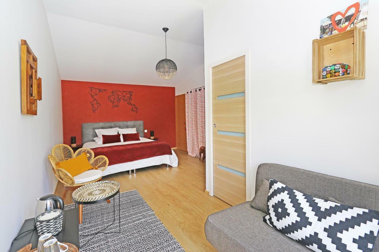 L Esprit Du Clain Chambres D Hotes Bandb De Standing Proches Du Futuroscope Golf Et Lac De St Cyr Naintre Dış mekan fotoğraf